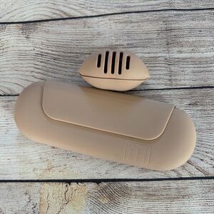 Travel Makeup Brush/Sponge Holders